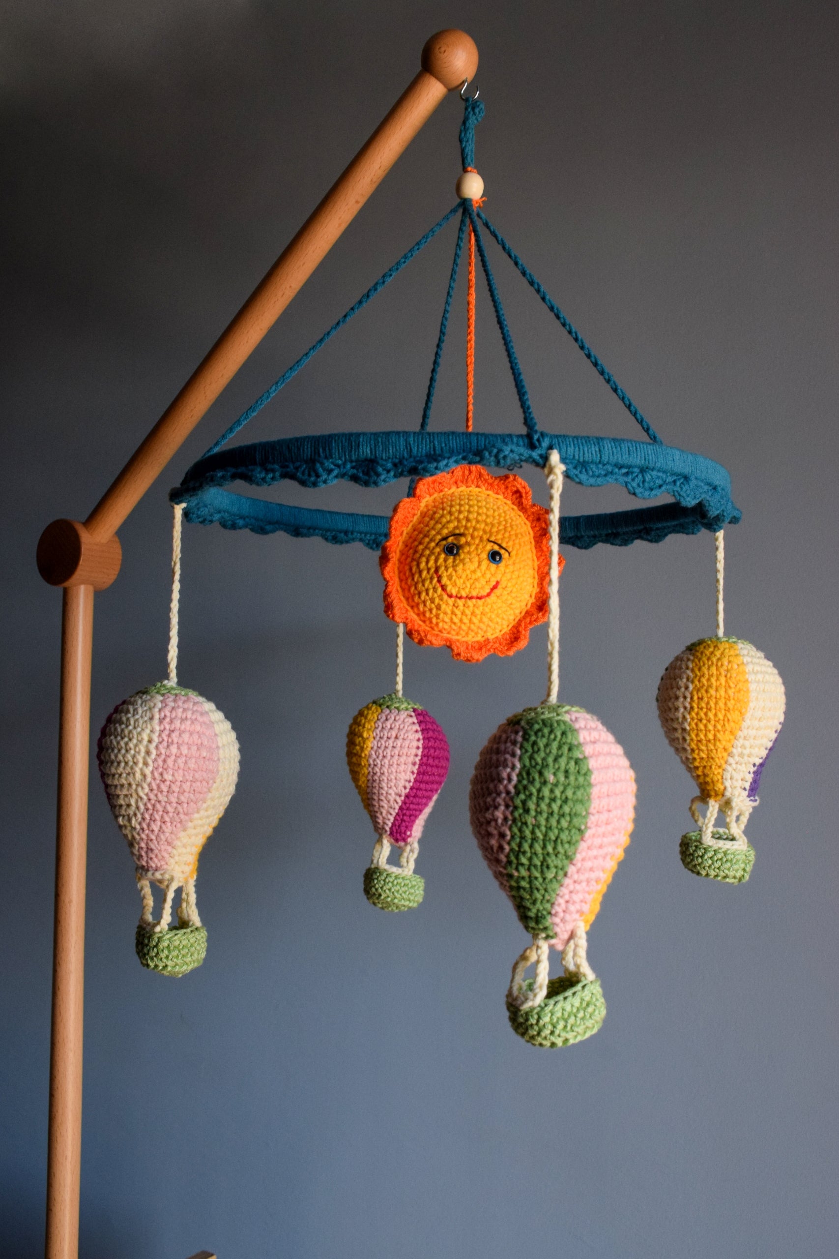 Balloons - Crib Hanging Mobile