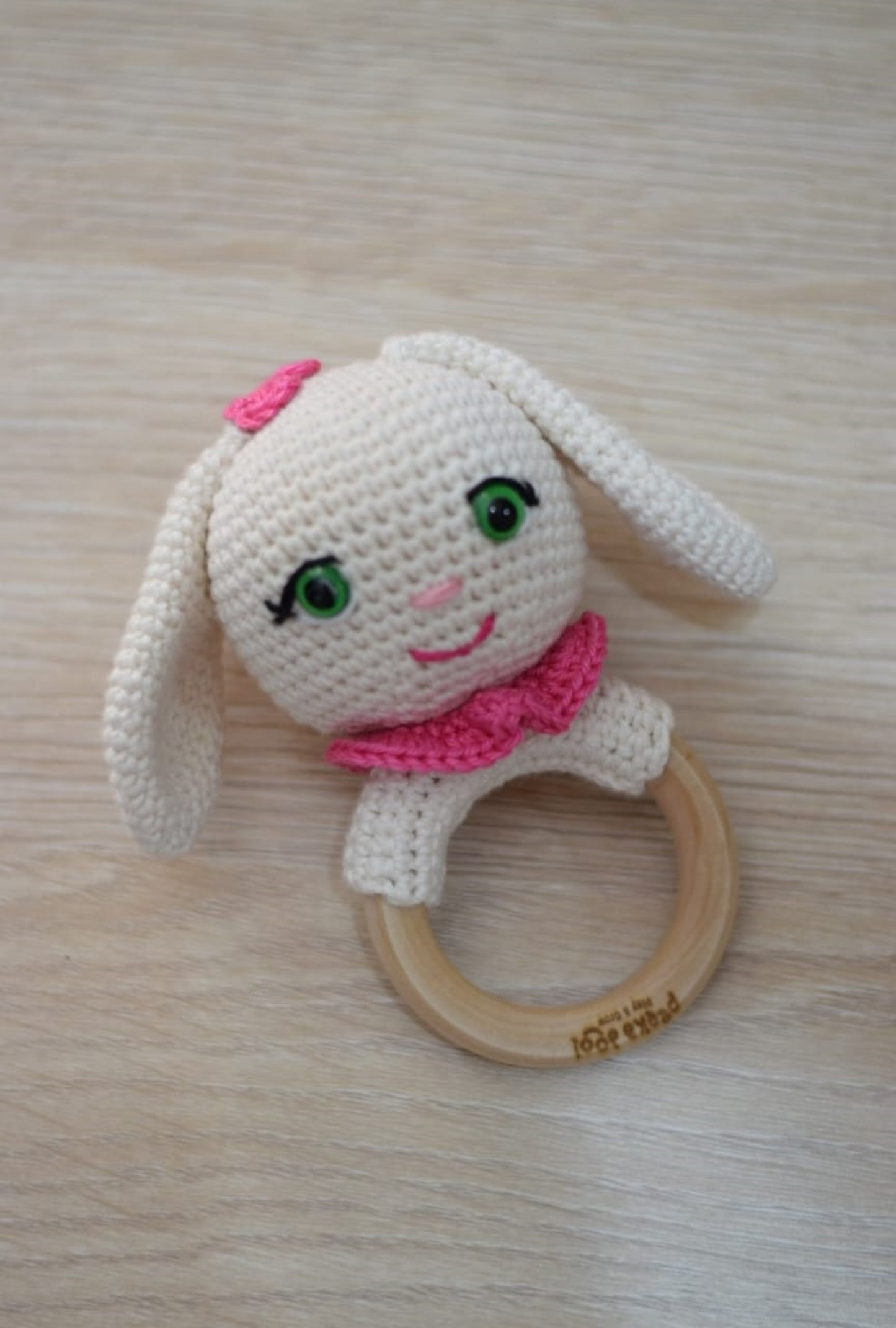 Hops The Rabbit - Rattle